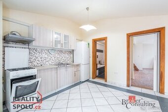 Prodej, byty/2+1, 99 m2, Masarykovo náměstí 25, 50346 Třebec