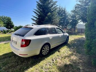 Škoda Superb II 2.0 TDI DSG Elegance | 2013 | Kůže | Xenony
