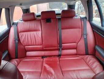 BMW E46 kombi interiér