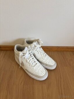 Nike Court Vision Mid
