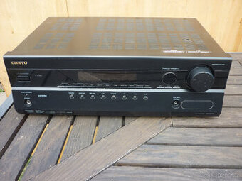 zesilovač Onkyo HT-R370