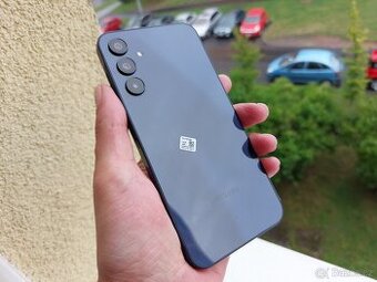 Samsung Galaxy A15-- 4GB RAM/128 GB, 5G