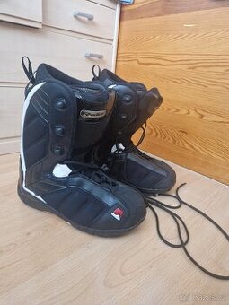 Černé boty na snowboard Nidecker