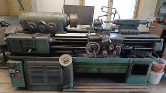 Soustruh SV18 kulatý, v provozu