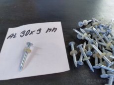 Hliníkové hřebíky