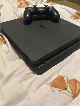 PS4