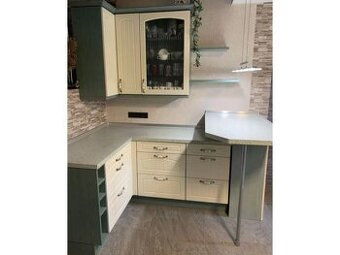 Venkovská kuchyně se spotřebiči,5609