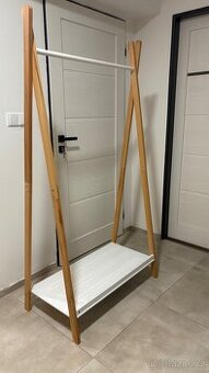 Věšák na oblečení