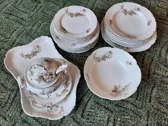 Starožitný porcelánový servis