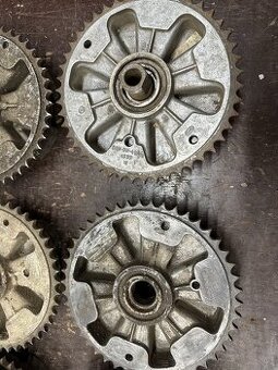 Predám používaná ROZETA JAWA 250 350 panelka 46,47zubov