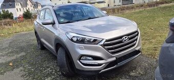 Hyundai TUCSON 1.6i STYLE PLUS 130kW, XENONY, BENZÍN MÁLO KM
