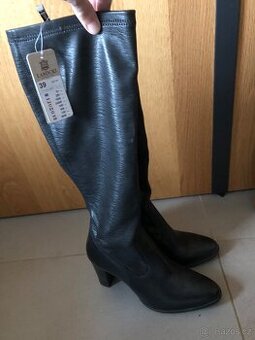 Celokozene kozačky Lasocki nové 39