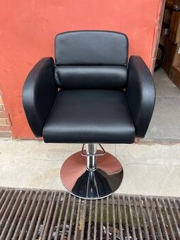 Kadeřnické křeslo