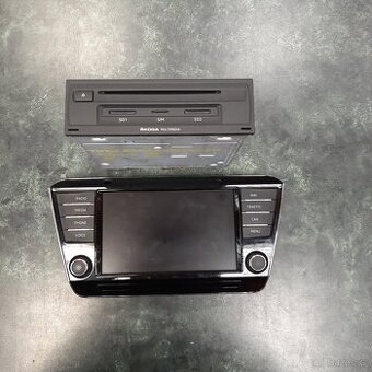 Škoda - navigace +display 3V0035021C + 3V0919606