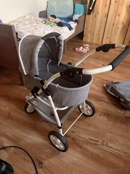 Kombinovaný kočárek pro panenky