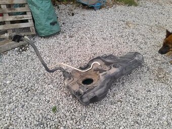 Škoda Octavia III 3 palivová nádrž 5Q0201021QD