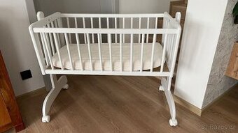Bílá kolébka pro miminko – TOP stav, jako nová
