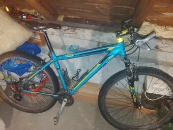 Horské kolo zachovalé