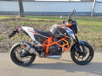 KTM 690 DUKE R