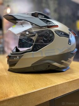 Enduro přilba / moto přilba