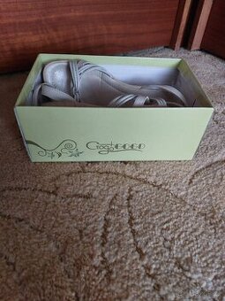 Dámské boty velikost 38