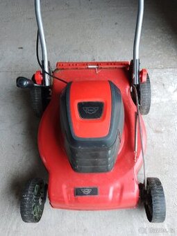 nefunkční sekačka na náhradní díly,  Hecht