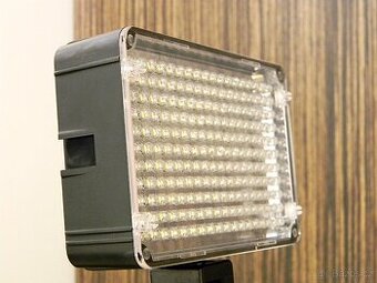 LED videosvětlo Aputure AL-H198C