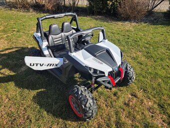 Dětské elektrické auto