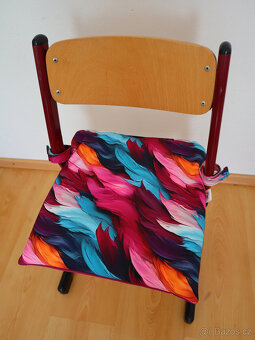 Školní podsedák na židli - softshell