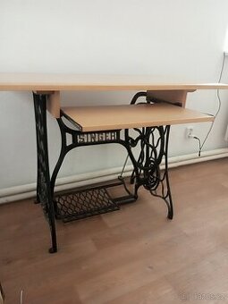 Psací stůl 54x105 cm