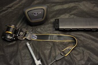 Ford Airbag bezpečnostní pás palubní deska