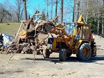 Traktorbagr  John deere