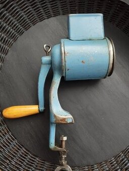 Mlýnek na strouhanku