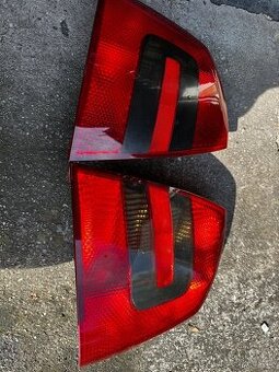 zadní světla - škoda octavia II