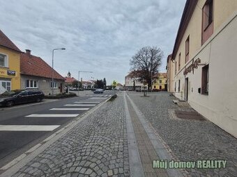 Pronájem domu v samotném srdci města Sadská  vhodné pro firm