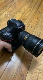 Tělo/objektiv fotoaparátu Nikon D850 DSLR a napájecí rukojeť