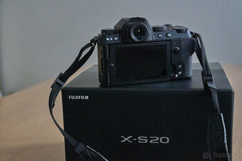 Fujifilm x-s20
