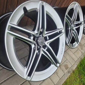 Sada disků Mercedes Benz C 63AMG /Dvourozměrné/ 19´