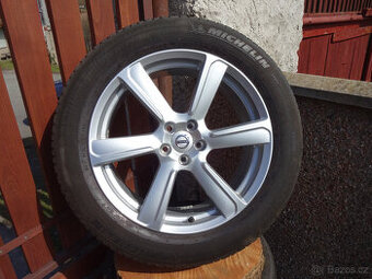 Volvo XC90 (XC60) - zánovní letní alu kola 19" 5x108