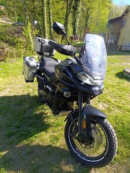 Cfmoto 800 mt explore