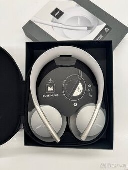 Sluchátka BOSE Noise Cancelling 700 - 1
