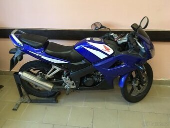 Honda CBR 125R - 1