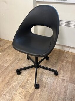 Černá kancelářská židle ikea