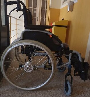 Prodám invalidní vozík INVACARE ACTION 2 NG
