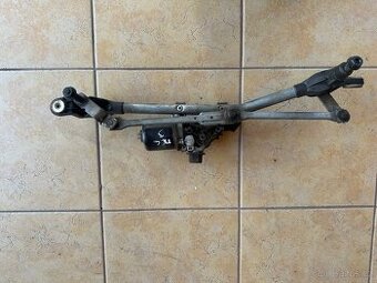 Renault Megane 3 motor předních stěračů.