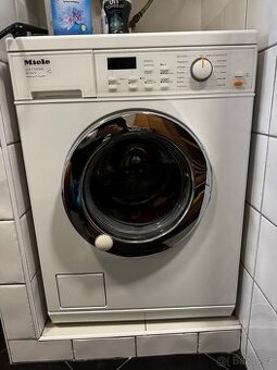 Pračka Miele W3922 softronic, voštinový buben