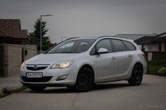 Opel Astra Sport Tourer ST 1.7 CDTI ECOTEC - 1