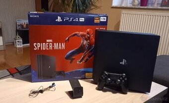 Playstation 4 Pro + 9 her