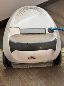 Robotický bazenový vysavač Dolphin E10