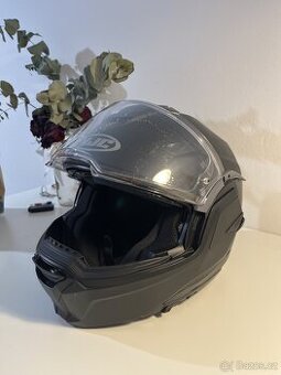 Helma HJC i100
